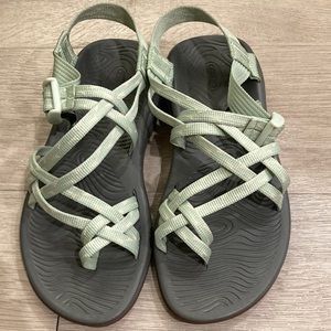 NWT Chaco Zvolv X2 Sandal Streamer Celadon